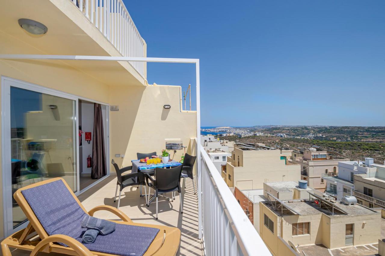 Summer Breeze Apartment With Terrace With Panoramic Views - By Getawaysmalta Mellieħa Eksteriør billede