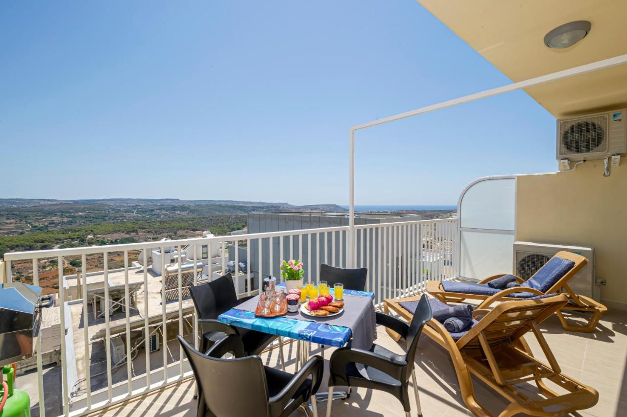 Summer Breeze Apartment With Terrace With Panoramic Views - By Getawaysmalta Mellieħa Eksteriør billede