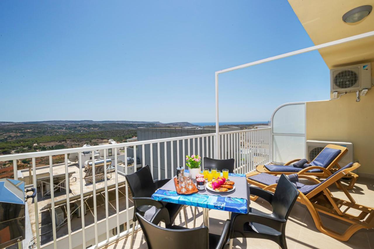 Summer Breeze Apartment With Terrace With Panoramic Views - By Getawaysmalta Mellieħa Eksteriør billede