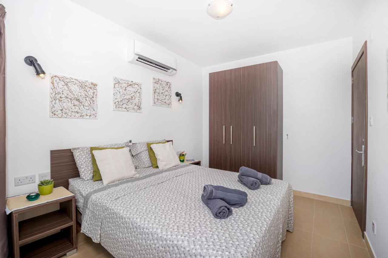 Summer Breeze Apartment With Terrace With Panoramic Views - By Getawaysmalta Mellieħa Eksteriør billede